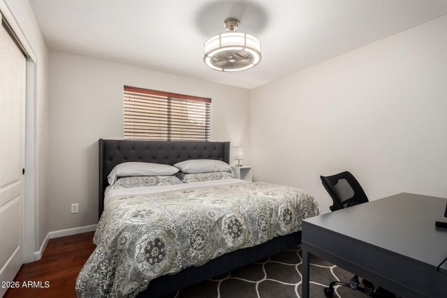 350 W VINEDO Lane, Tempe, AZ 85284