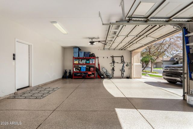 350 W VINEDO Lane, Tempe, AZ 85284