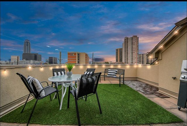 3303 Bingham Manor Lane, Houston, TX 77056