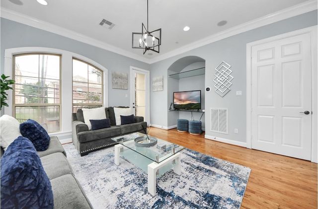 3303 Bingham Manor Lane, Houston, TX 77056