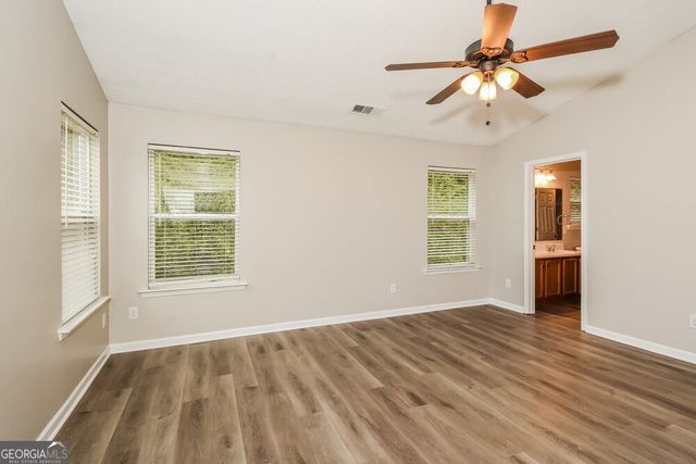 2040 Valley Creek Drive, Lithia Springs, GA 30122