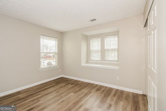 2040 Valley Creek Drive, Lithia Springs, GA 30122