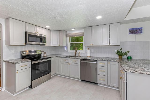 13179 Coventry Avenue, Pickerington, OH 43147