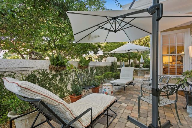 328 INNER HARBOUR CIRCLE, Tampa, FL 33602