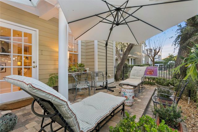 328 INNER HARBOUR CIRCLE, Tampa, FL 33602