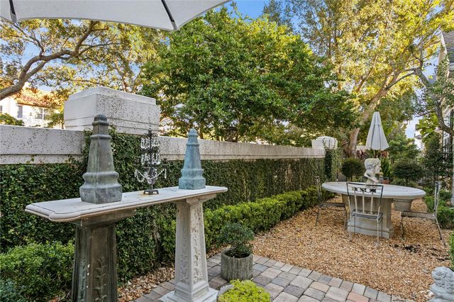 328 INNER HARBOUR CIRCLE, Tampa, FL 33602