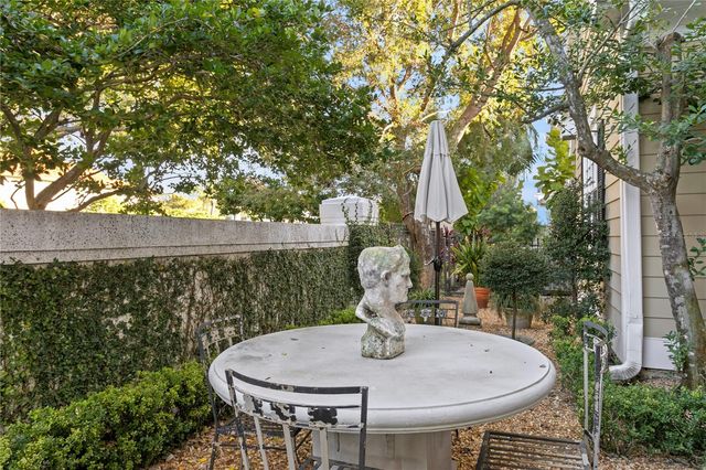 328 INNER HARBOUR CIRCLE, Tampa, FL 33602