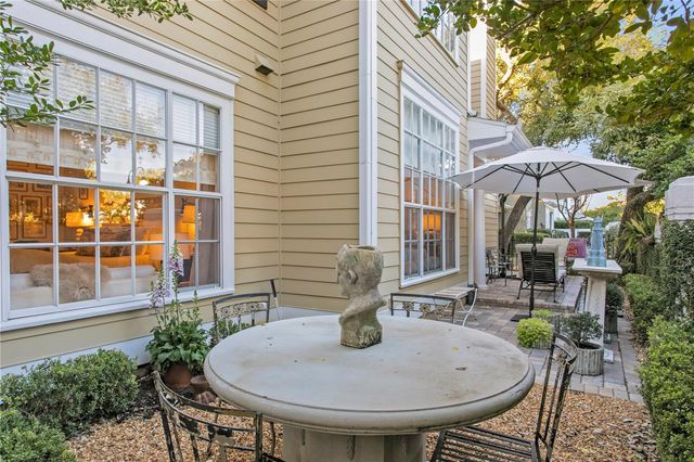 328 INNER HARBOUR CIRCLE, Tampa, FL 33602