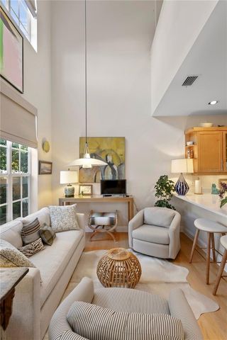 328 INNER HARBOUR CIRCLE, Tampa, FL 33602