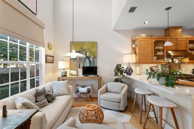 328 INNER HARBOUR CIRCLE, Tampa, FL 33602