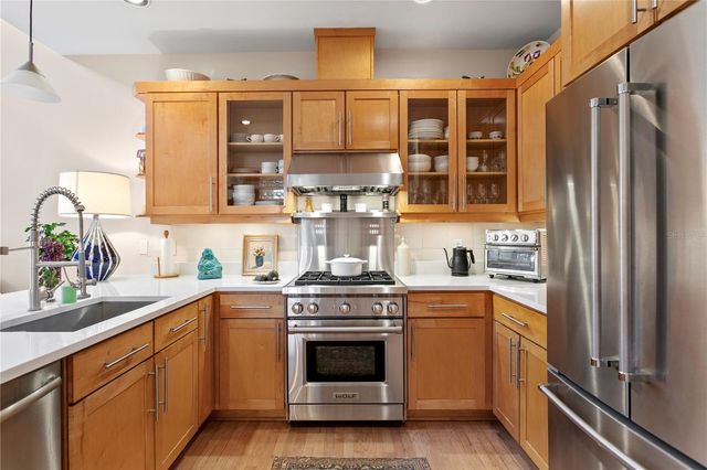 328 INNER HARBOUR CIRCLE, Tampa, FL 33602