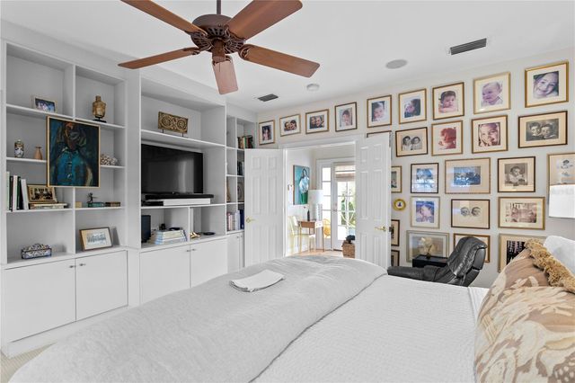 328 INNER HARBOUR CIRCLE, Tampa, FL 33602