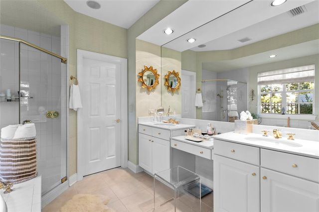 328 INNER HARBOUR CIRCLE, Tampa, FL 33602