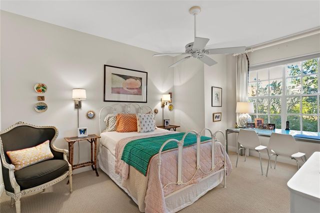 328 INNER HARBOUR CIRCLE, Tampa, FL 33602