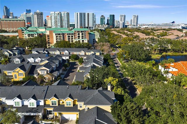 328 INNER HARBOUR CIRCLE, Tampa, FL 33602