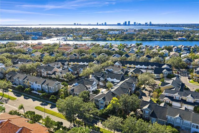 328 INNER HARBOUR CIRCLE, Tampa, FL 33602