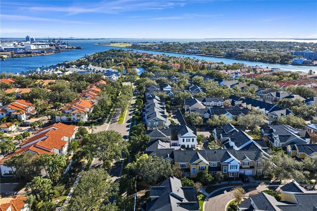 328 INNER HARBOUR CIRCLE, Tampa, FL 33602