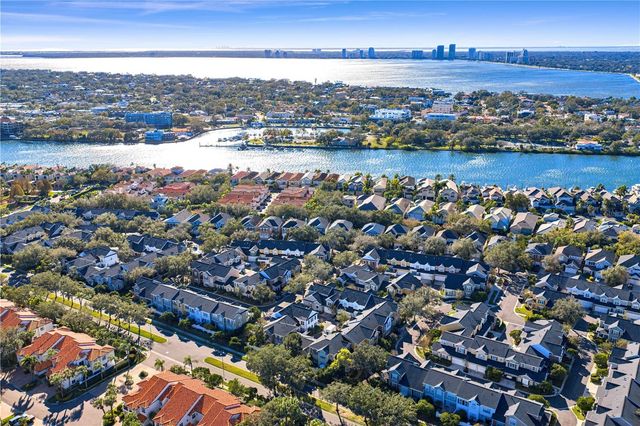 328 INNER HARBOUR CIRCLE, Tampa, FL 33602