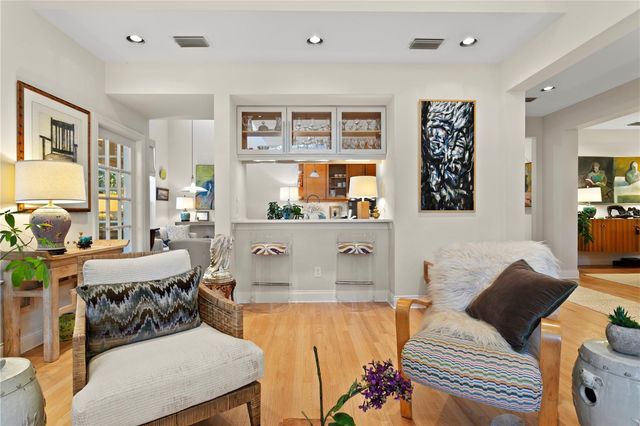 328 INNER HARBOUR CIRCLE, Tampa, FL 33602