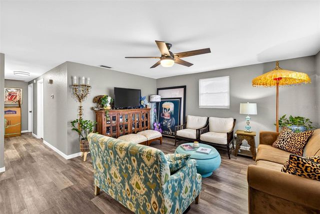 1016 WINDSOR HILL WAY, Tarpon Springs, FL 34689