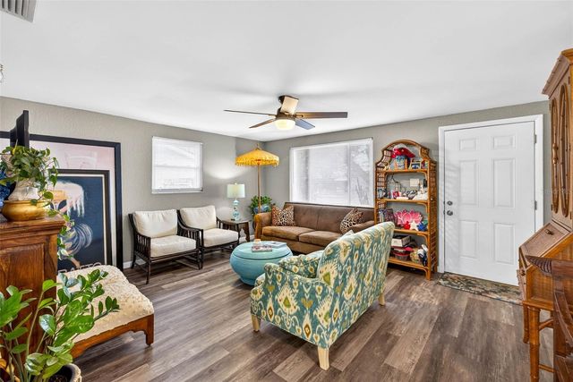 1016 WINDSOR HILL WAY, Tarpon Springs, FL 34689