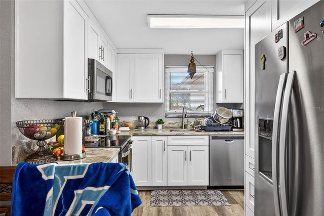 1016 WINDSOR HILL WAY, Tarpon Springs, FL 34689