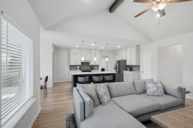 1523 E 138th Street, Glenpool, OK 74033