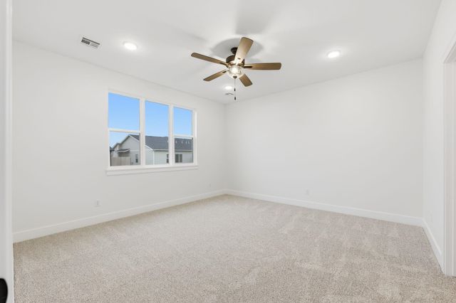 620 Elmwood St, Park City, KS 67147