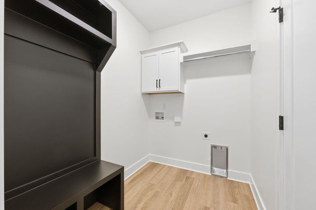 620 Elmwood St, Park City, KS 67147