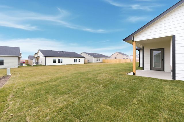 620 Elmwood St, Park City, KS 67147