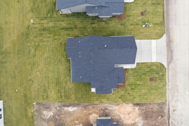 620 Elmwood St, Park City, KS 67147