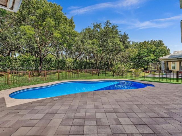 4961 SW 173rd Ave, Miramar, FL 33029