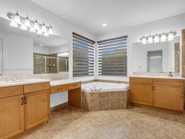 4961 SW 173rd Ave, Miramar, FL 33029