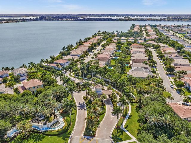 4961 SW 173rd Ave, Miramar, FL 33029