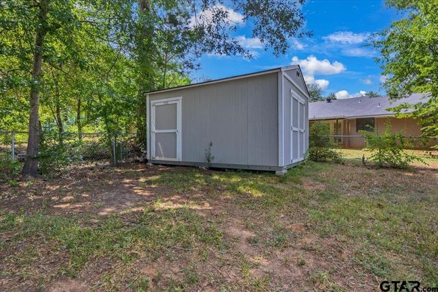 3121 S Robertson Ave, Tyler, TX 75701