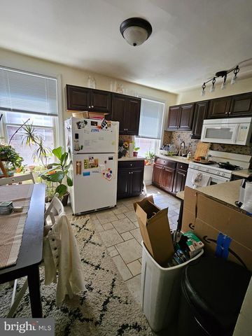 2211 MOUNT VERNON ST, Philadelphia, PA 19130