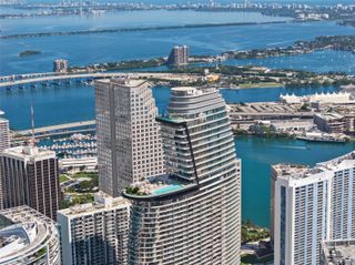 300 Biscayne Boulevard Way 4007W, Miami, FL 33131