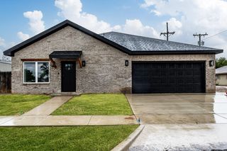 1704 Elkhart Avenue, A, Lubbock, TX 79416