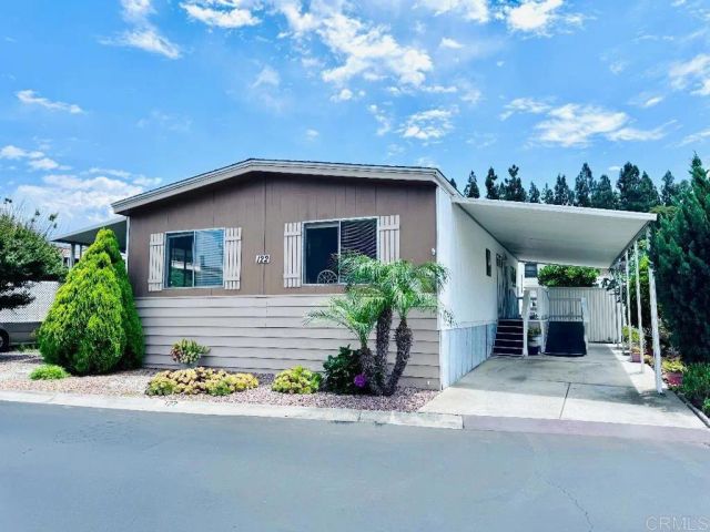 2130 Sunset 122, Vista, CA 92081