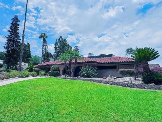 2130 Sunset 122, Vista, CA 92081