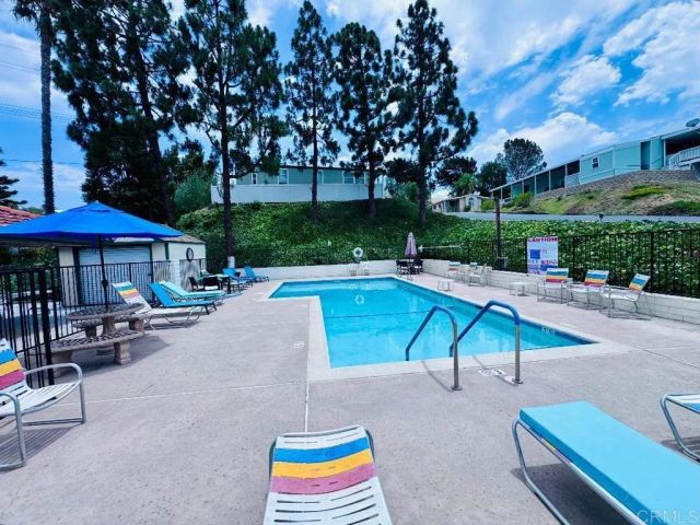 2130 Sunset 122, Vista, CA 92081
