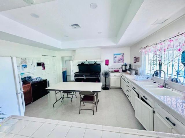 2130 Sunset 122, Vista, CA 92081