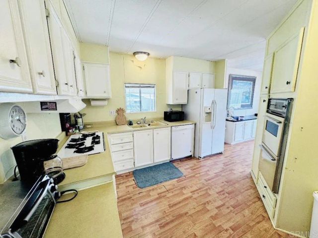 2130 Sunset 122, Vista, CA 92081