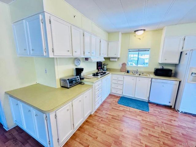 2130 Sunset 122, Vista, CA 92081