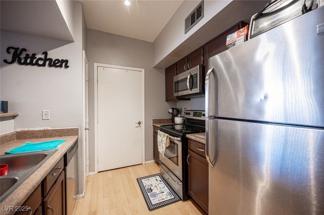 6650 West Warm Springs Road 1079, Las Vegas, NV 89118