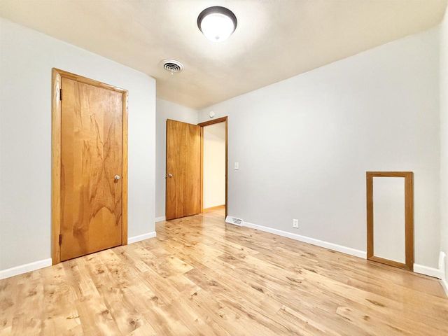 275 Broadway Street, Prairie Du Sac, WI 53578