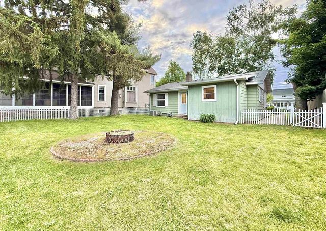 275 Broadway Street, Prairie Du Sac, WI 53578