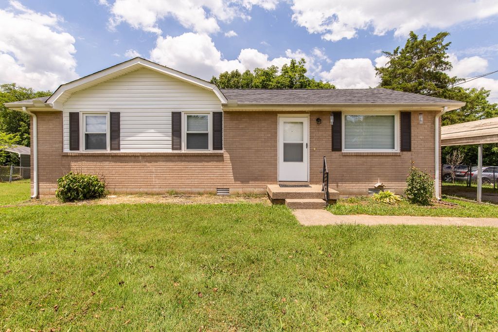 8035 Westfield Dr, Murfreesboro, TN 37129