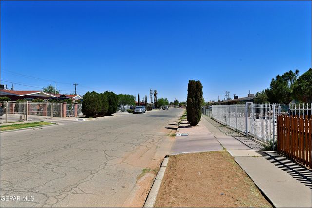10324 Newport Drive, El Paso, TX 79924