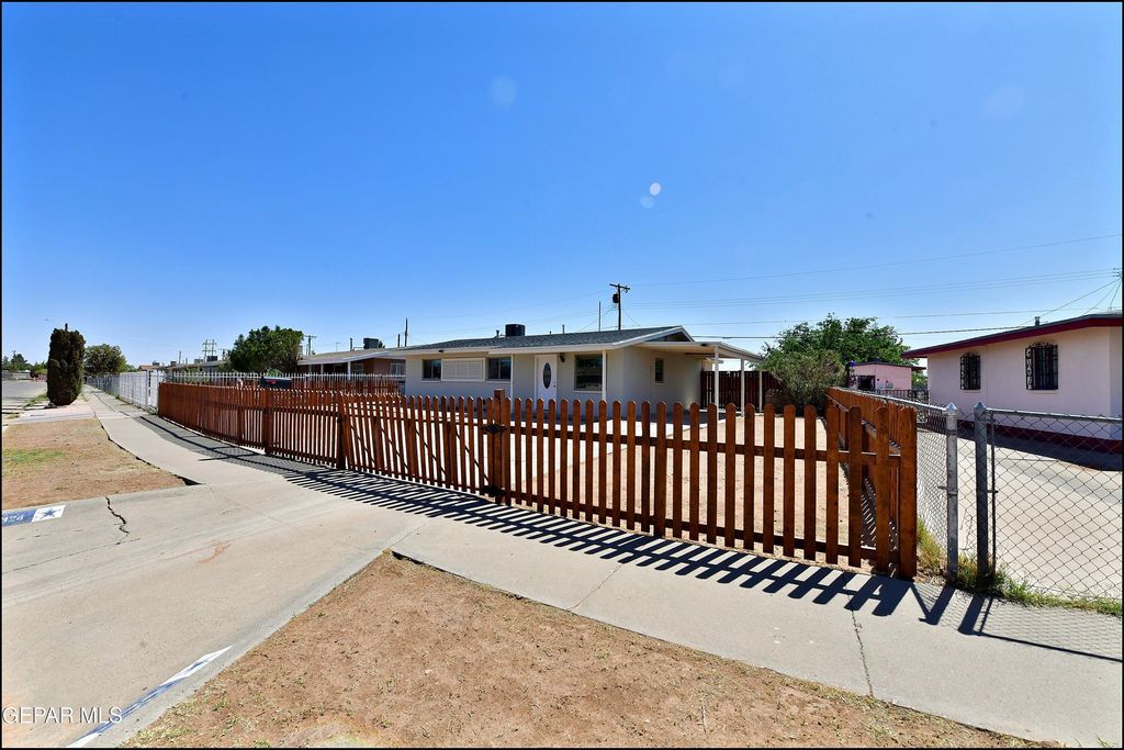 10324 Newport Drive, El Paso, TX 79924